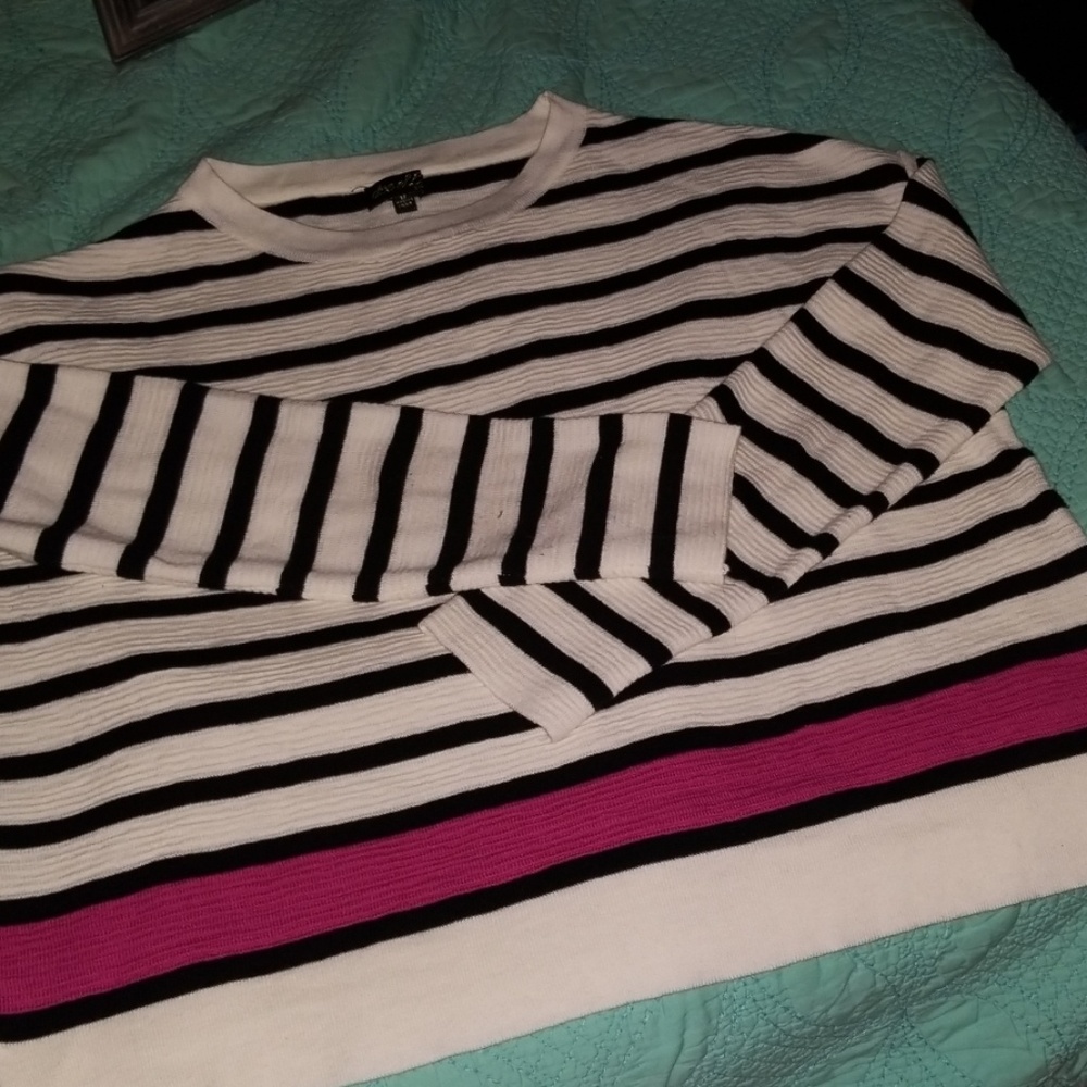 Vici black white pink striped crop sweater M